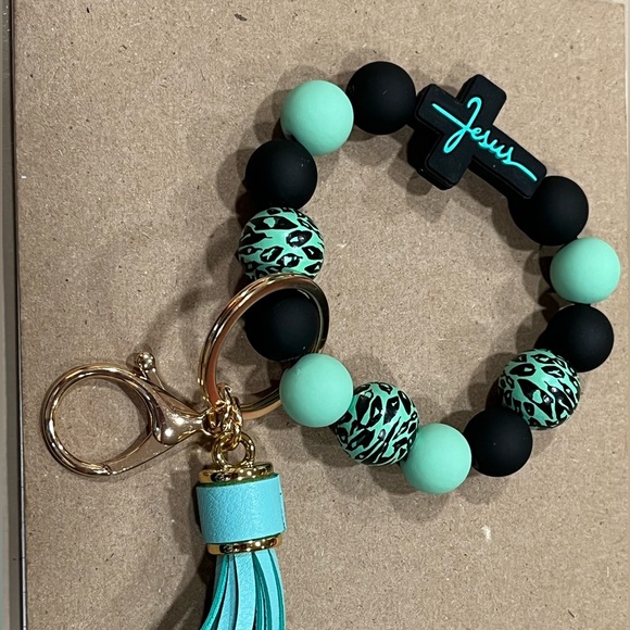 2/$18 Jesus Key Ring Beads Keychain - Picture 3 of 4